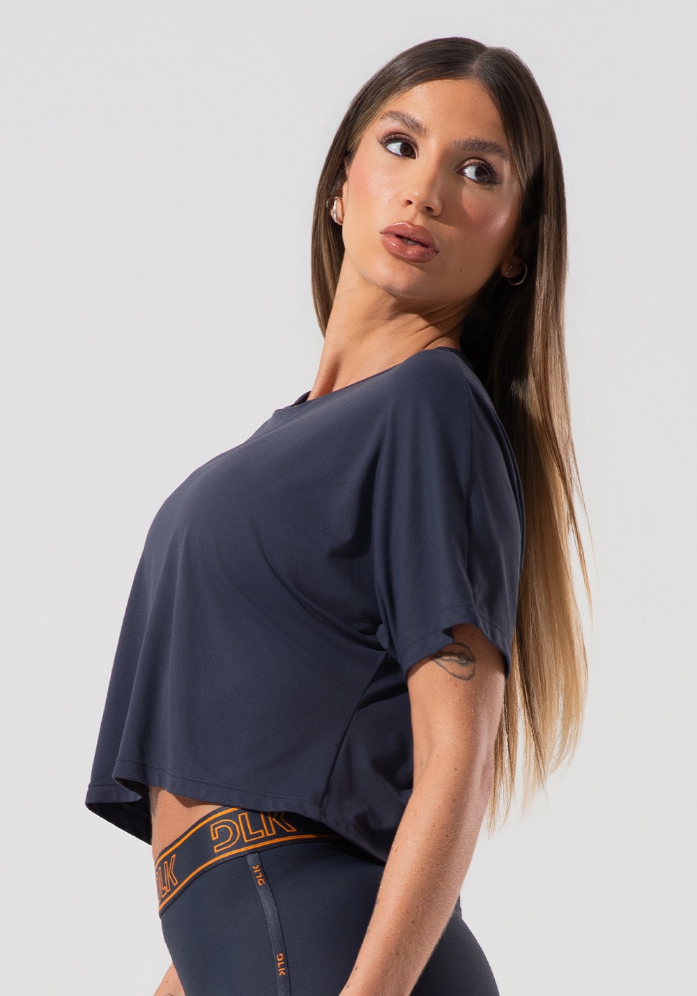 Cropped feminino com elástico nas costas activity dlk grafite