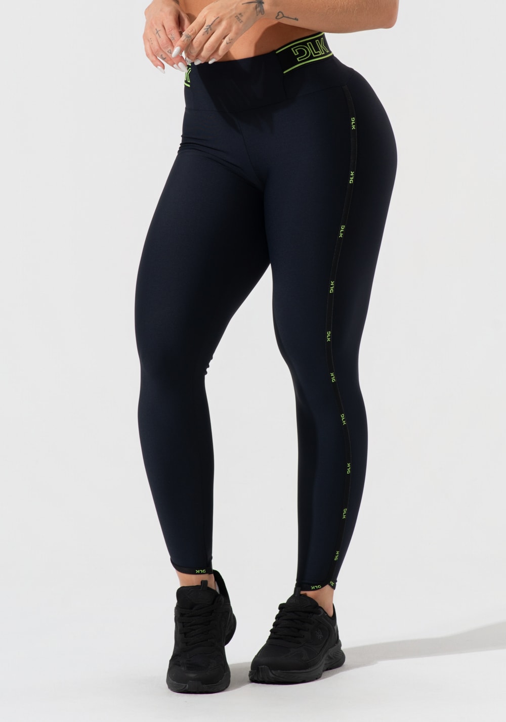 Legging fitness feminina com elásticos no cós e na lateral activity dlk preto